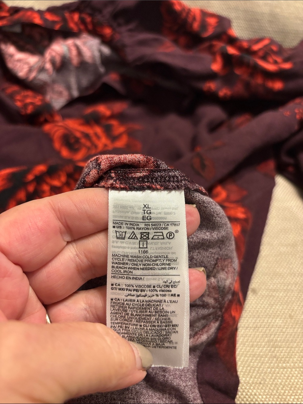 Old Navy Floral Blouse - Picture 9 of 9
